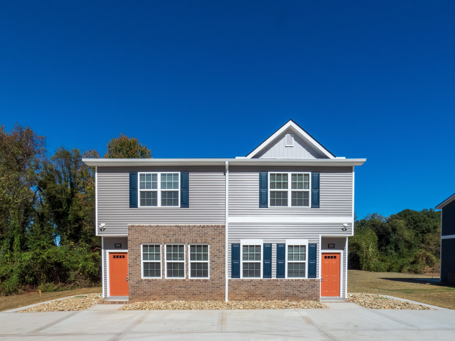 302 Bogle Street